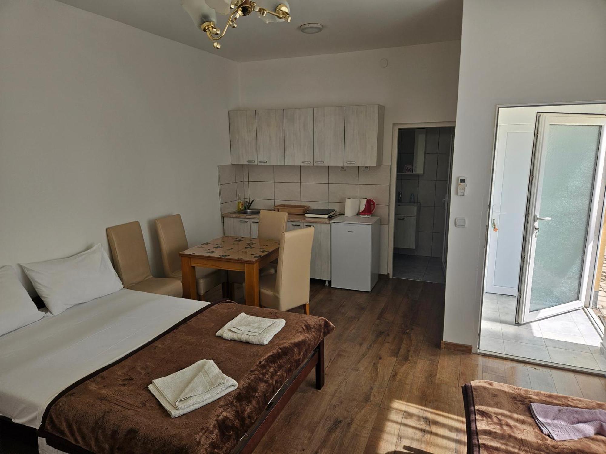Apartments Kuca Aleksic Nis Exterior photo